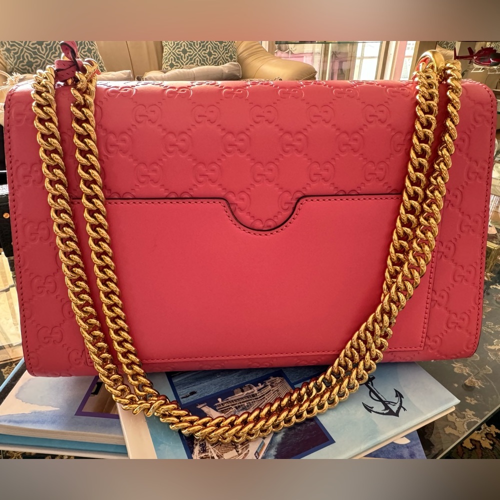 gucci like new. used twice - Picture 3 of 3